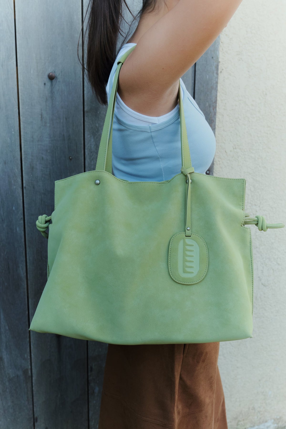 Isabelle Bag in Meadow — photoshoot 1